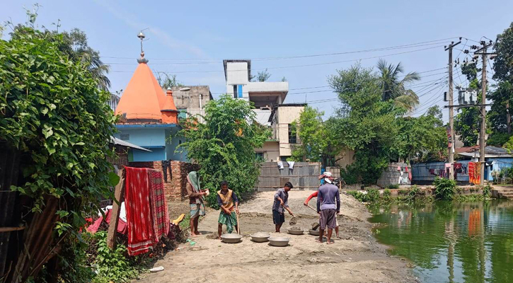 ভরাট করা পুকুর পুনঃখননের নির্দেশ